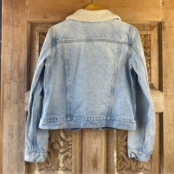 Rebecca Minkoff Denim Studded Detail Sherpa Collar Jean Jacket Size M - Picture 9 of 10